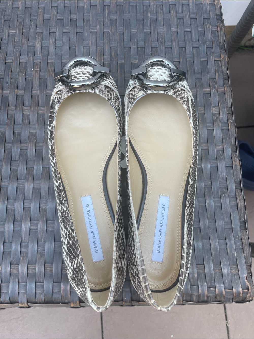 Diane Von Furstenberg Cream & Black Snake-Print Ballet Flats with Buckle Sz 8.5